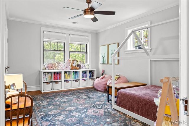 7411 Teasdale Avenue, University City, MO 63130
