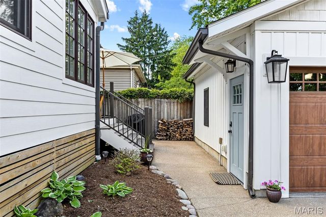 7411 Teasdale Avenue, University City, MO 63130