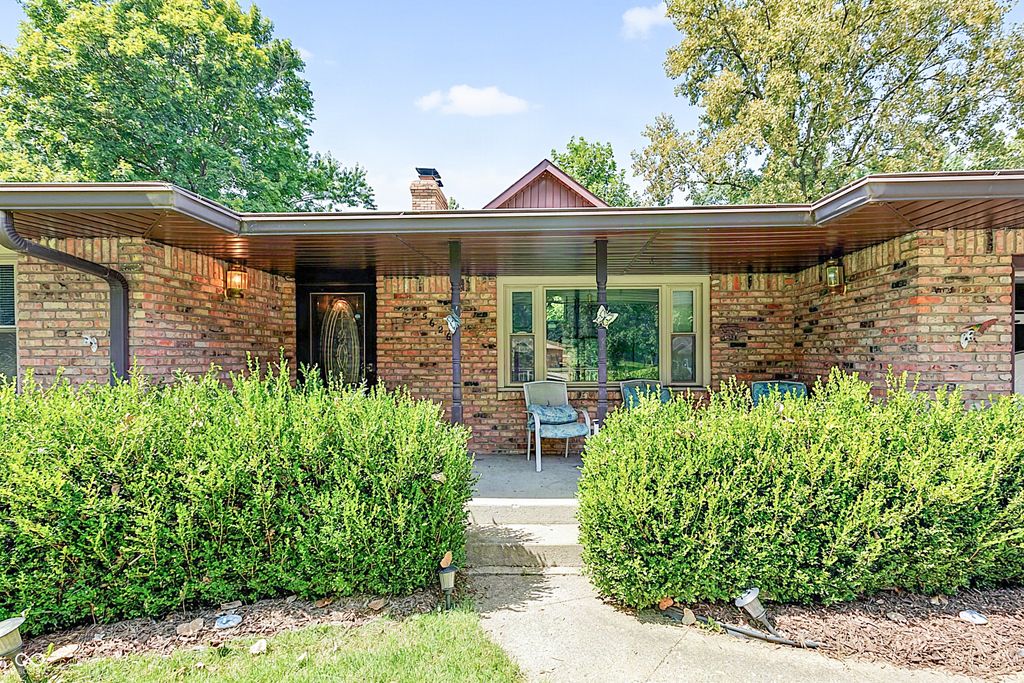 5626 Boy Scout Road, Indianapolis, IN 46226