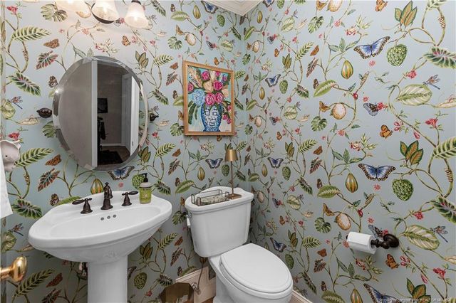 420 Northview Drive, Fayetteville, NC 28303