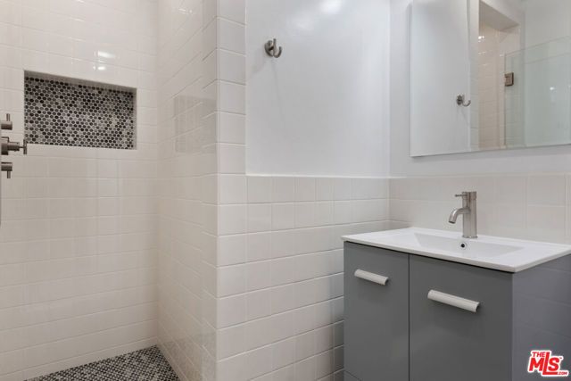 1333 S Ogden Drive 6, Los Angeles, CA 90019