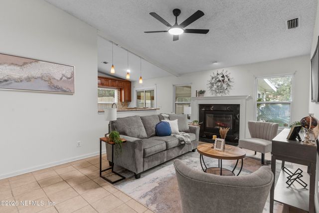8066 INTERNATIONAL VILLAGE Drive, Jacksonville, FL 32277