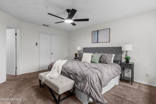 8066 INTERNATIONAL VILLAGE Drive, Jacksonville, FL 32277
