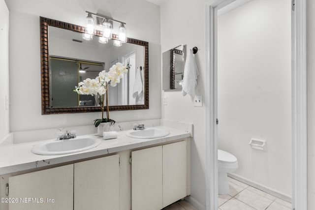 8066 INTERNATIONAL VILLAGE Drive, Jacksonville, FL 32277