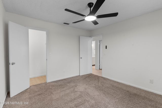 8066 INTERNATIONAL VILLAGE Drive, Jacksonville, FL 32277