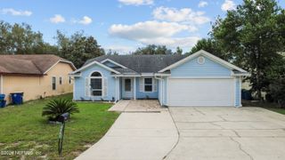 8066 INTERNATIONAL VILLAGE Drive, Jacksonville, FL 32277