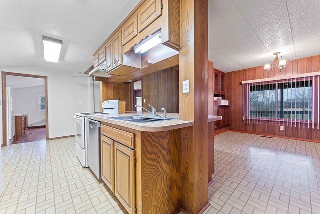 290 Hallack Lane, Pea Ridge, AR 72751