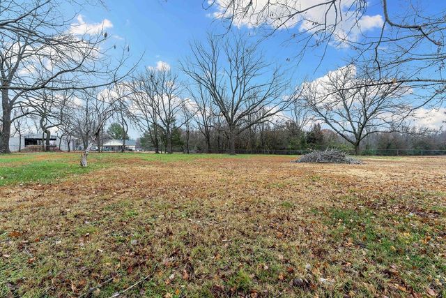 290 Hallack Lane, Pea Ridge, AR 72751