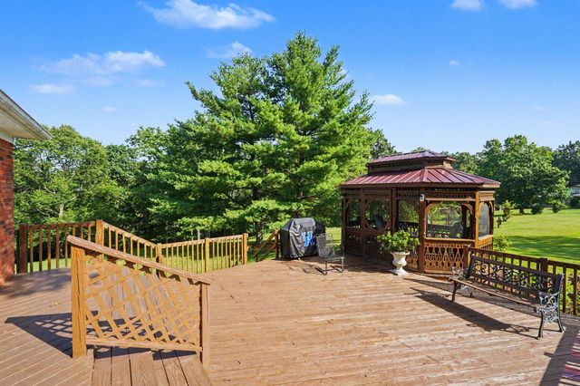 1186 Siry Road, California, KY 41007