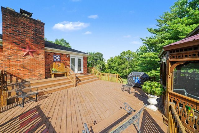 1186 Siry Road, California, KY 41007