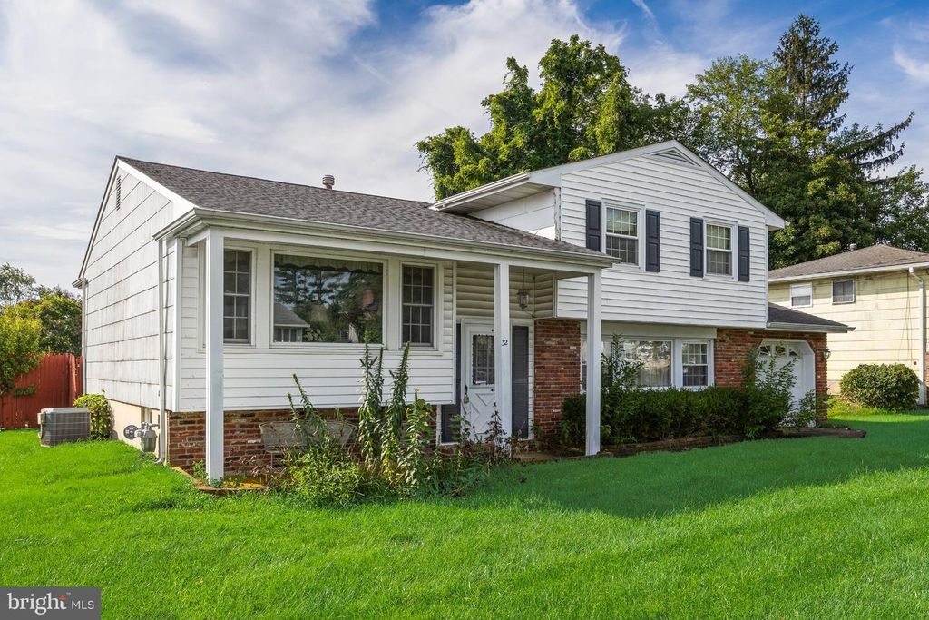 32 SUBURBAN BLVD, DELRAN, NJ 08075 — photo 2