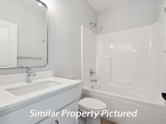 235 Chadwick Lane, Iowa City, IA 52246