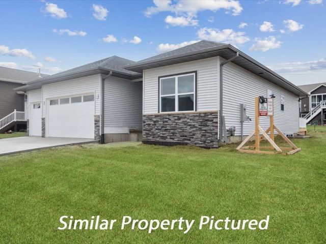 235 Chadwick Lane, Iowa City, IA 52246