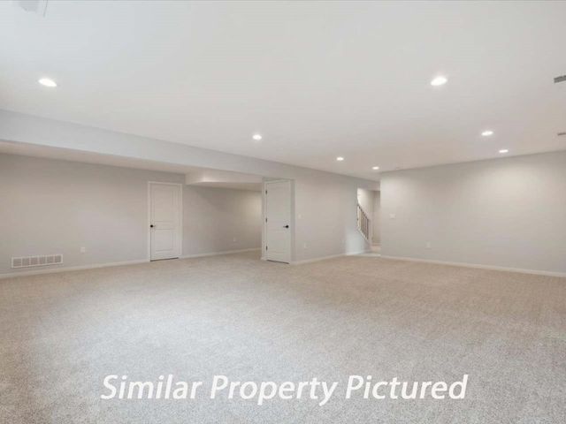 235 Chadwick Lane, Iowa City, IA 52246