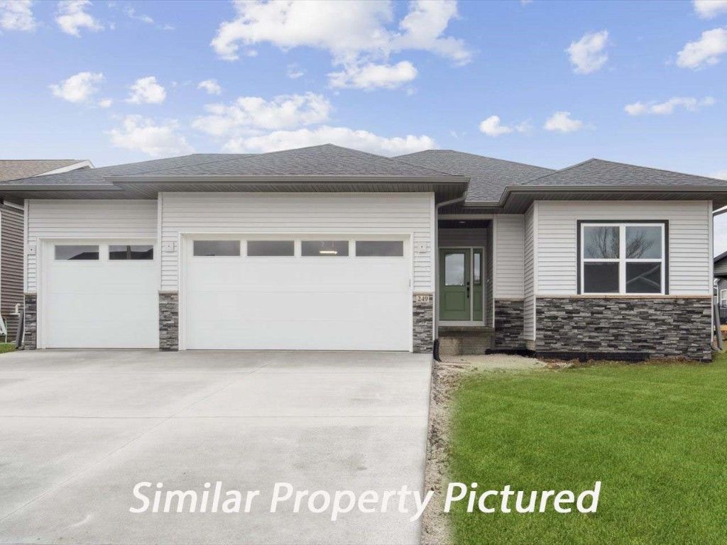 235 Chadwick Lane, Iowa City, IA 52246