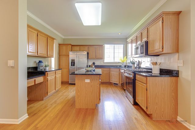 1105 Andover Drive, Mundelein, IL 60060