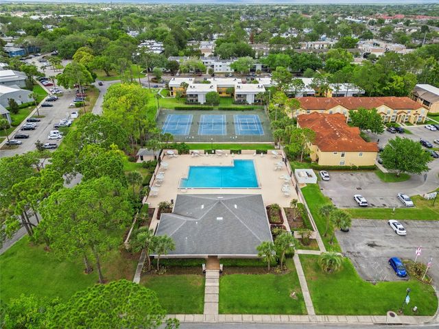 2960 OAK PARK WAY 41, Orlando, FL 32822