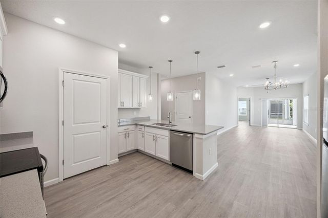 2960 OAK PARK WAY 41, Orlando, FL 32822