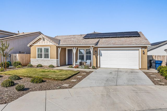 3012 Sand Hills Avenue, Tulare, CA 93274