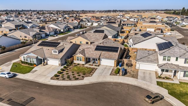 3012 Sand Hills Avenue, Tulare, CA 93274