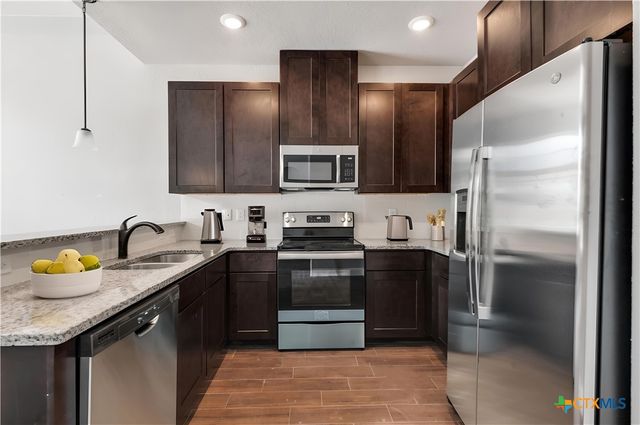 2908 Puter Creek Drive B, Spring Branch, TX 78070