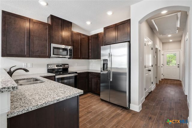 2908 Puter Creek Drive B, Spring Branch, TX 78070