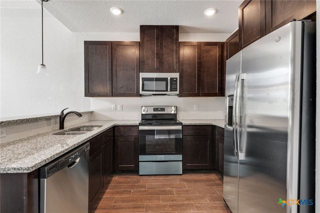 2908 Puter Creek Drive B, Spring Branch, TX 78070