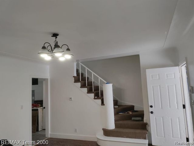 7761 Artesian Street, Detroit, MI 48228