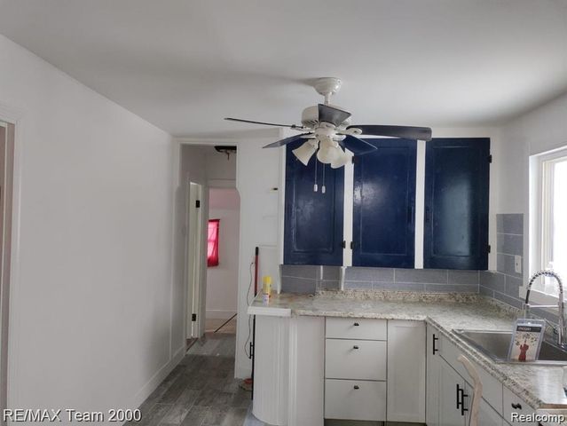 7761 Artesian Street, Detroit, MI 48228