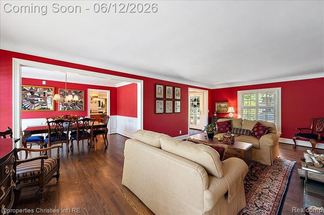 135 Clifton Road, Bloomfield Hills, MI 48301