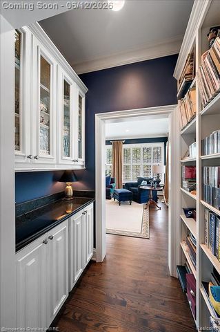 135 Clifton Road, Bloomfield Hills, MI 48301