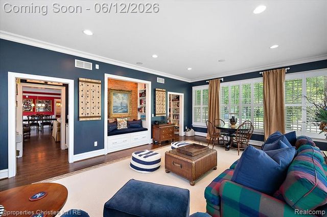 135 Clifton Road, Bloomfield Hills, MI 48301