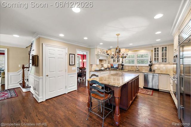 135 Clifton Road, Bloomfield Hills, MI 48301
