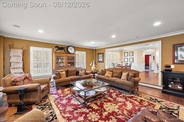 135 Clifton Road, Bloomfield Hills, MI 48301