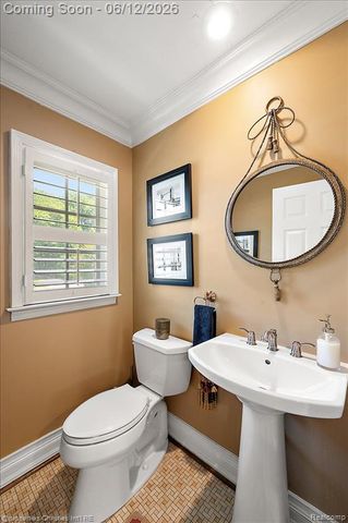 135 Clifton Road, Bloomfield Hills, MI 48301