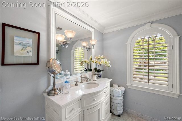 135 Clifton Road, Bloomfield Hills, MI 48301