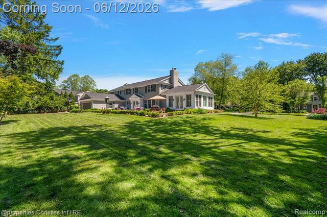 135 Clifton Road, Bloomfield Hills, MI 48301