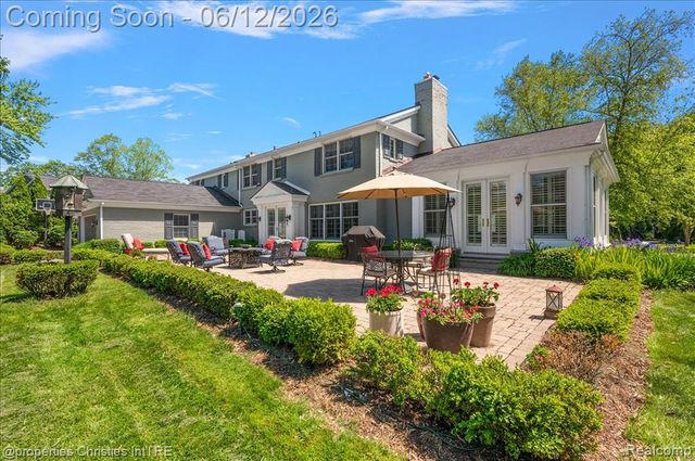 135 Clifton Road, Bloomfield Hills, MI 48301