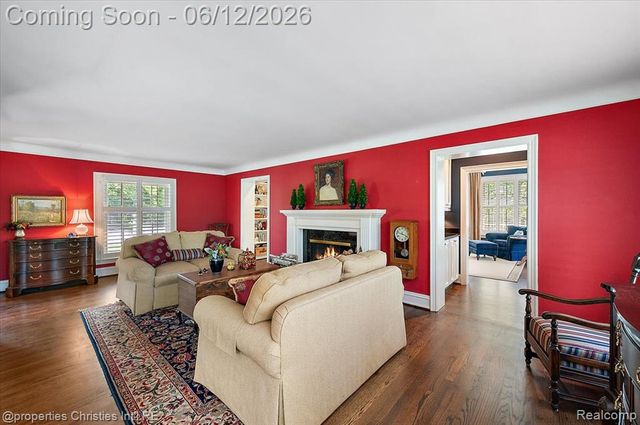 135 Clifton Road, Bloomfield Hills, MI 48301