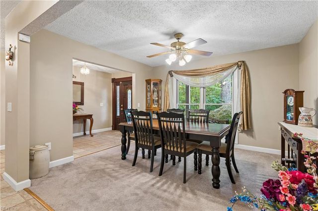 99 Oxford RD, Williamsburg, VA 23185