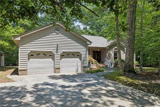 99 Oxford RD, Williamsburg, VA 23185