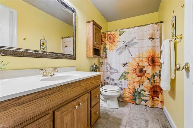 99 Oxford RD, Williamsburg, VA 23185