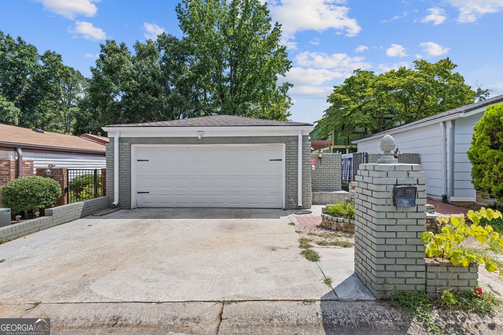 935 Bobcat Court SE, Marietta, GA 30067