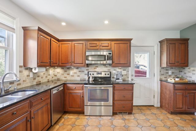 101 Spring Valley Road, Ossining, NY 10562