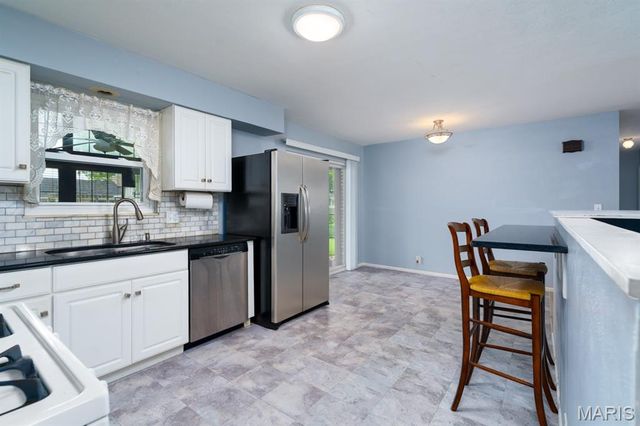 2560 Stratford Lane, Granite City, IL 62040