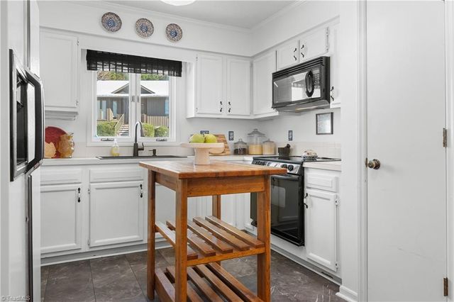 301 Bexley Drive, Winston-salem, NC 27104