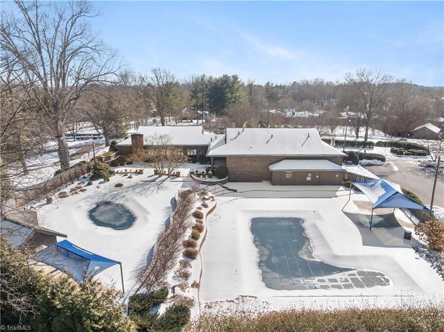 301 Bexley Drive, Winston-salem, NC 27104