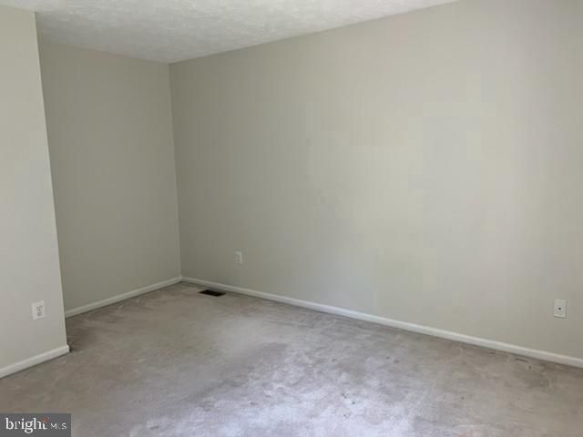 303 KINROSS DR, Newark, DE 19711
