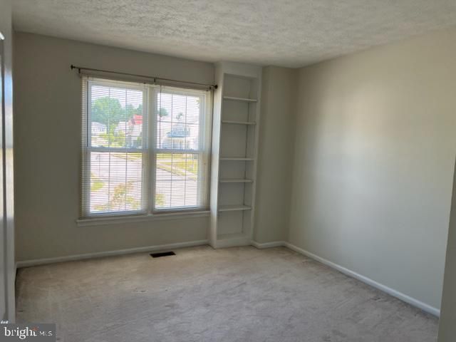 303 KINROSS DR, Newark, DE 19711