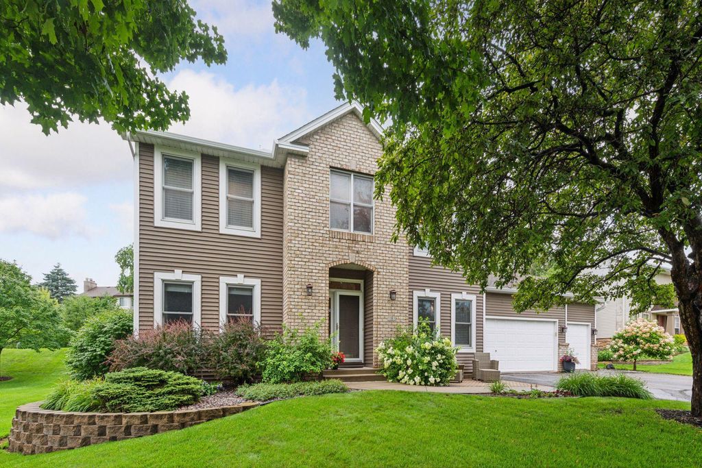1183 Tristan Trail, Chaska, MN 55318